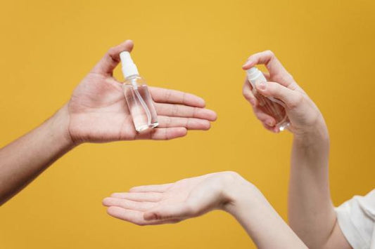Make Your Own Hand Cleansing Spray!